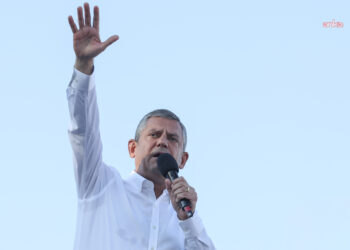 Özgür Özel’den Beyoğlu mitingine davet: Adalet, eşitlik ve özgürlük için 50’nci eylemimizde Beyoğlu’nda buluşuyoruz