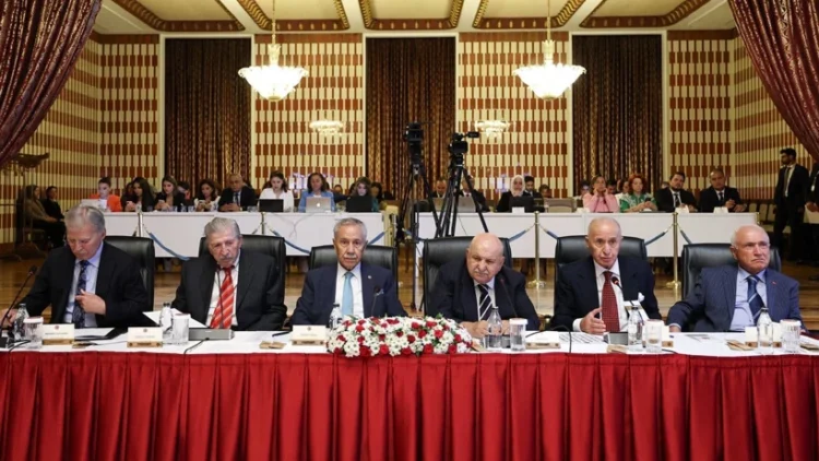 Bülent Arınç, Öcalan için  ‘Umut Hakkı’ İstedi