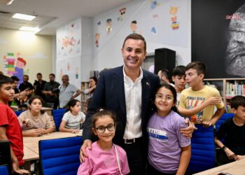 Balıkesir Büyükşehir Belediye Başkanı Akın: “Bir şehrin kütüphanesi yoksa geleceği de olmaz”