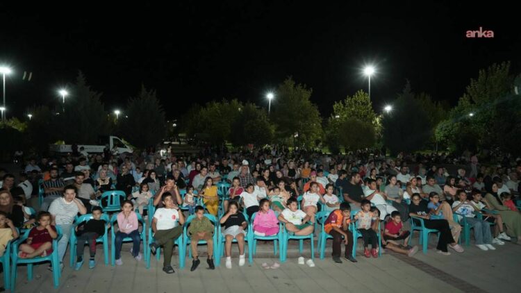 Adıyaman’da açık hava sineması keyfi