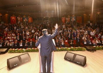 Özgür Çelik: “İktidar yürüyüşümüzü durdurmak istiyorlar”