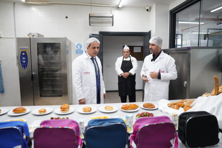 Beyoğlu’nda ‘beslenme saati’ ile 3 bin çocuk okula aç gitmeyecek