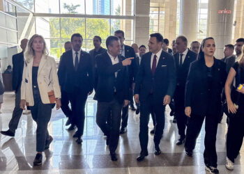 Özgür Çelik ve 25 CHP’linin yargılandığı duruşma ertelendi