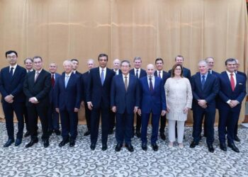 Çin Başbakanı Li, ABD’deki dost kuruluşlarla bir araya geldi