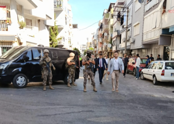 İzmir Balçova’da polis karakoluna silahlı saldırı