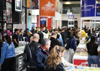 Balıkesir Kitap Fuarı’na yedinci gününde de yoğun ilgi