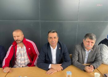 CHP’li Erhan Adem’den Gübretaş işçilerinin grevine destek