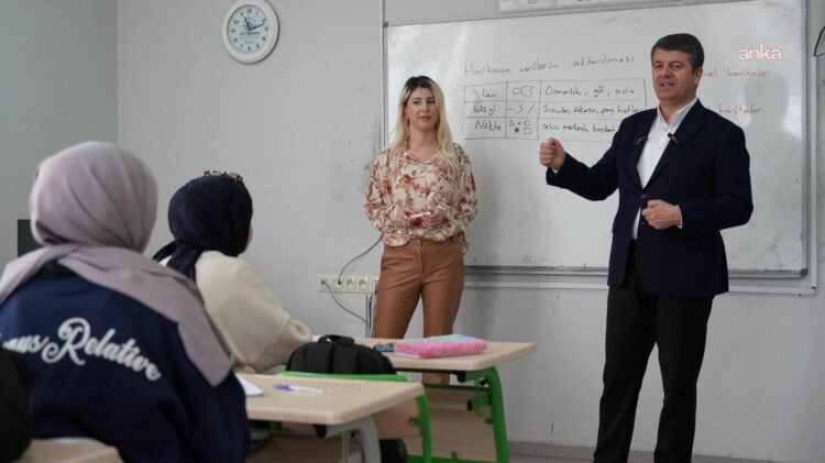 Adıyaman Belediyesi’nden 281 üniversite öğrencisine 2 milyon 461 bin TL nakdi destek