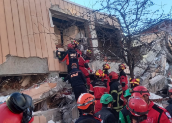 Bakan Yerlikaya’dan Gebze’de çöken binaya ilişkin açıklama