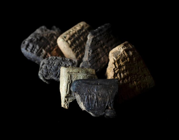 Hatay’da çivi yazılı tabletler gün yüzüne çıkarıldı