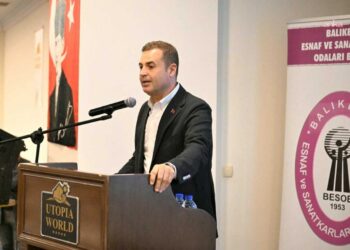 Ahmet Akın: “Alın teriyle evine ekmek götüren esnafımızın her zaman yanındayız”