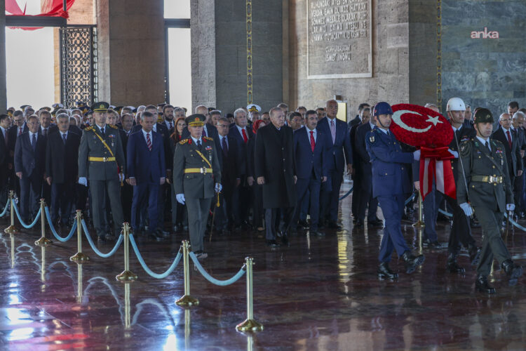 Cumhurbaşkanı Erdoğan ve devlet erkanı Anıtkabir’de