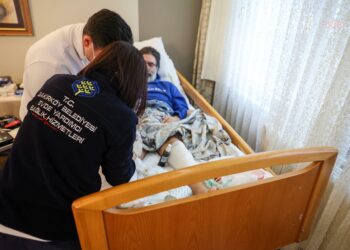 Bakırköy Belediyesi, “Evde Yardımcı Sağlık” hizmetleri ile vatandaşlara destek oluyor