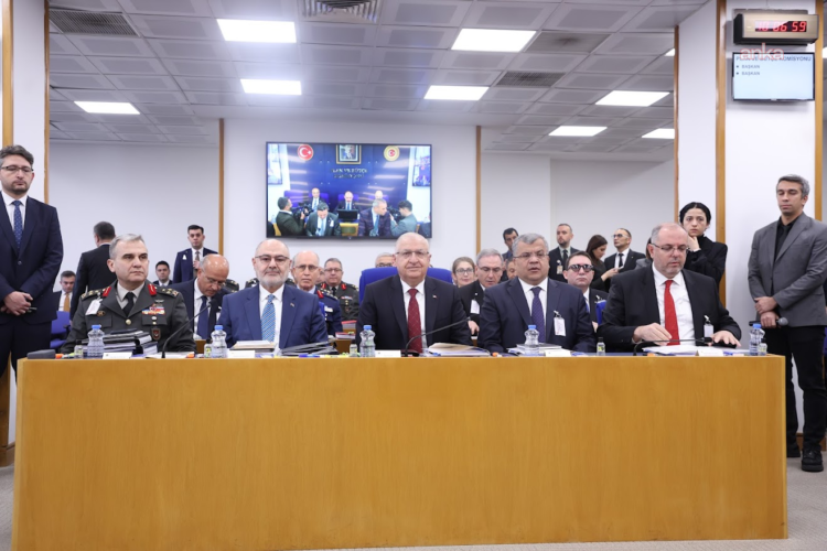 Yaşar Güler: “PKK ve iltisaklı tüm gruplar terör faaliyetlerine son vermeli”