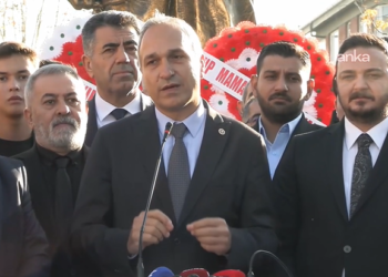 CHP’li Özçağdaş: “Aziz Atatürk’ün hatırasını bu ülkeden silemeyecekler”