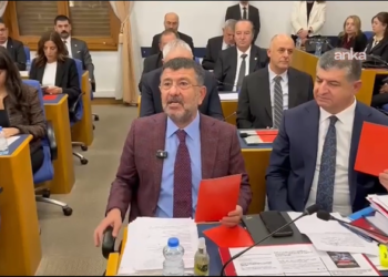 CHP’li Ağbaba: “Gençler gelecekten ümidini kesmiş”