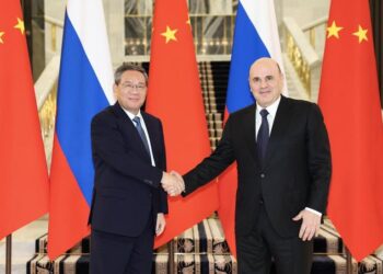 Çin Başbakanı, Moskova’da Rus mevkidaşıyla görüştü