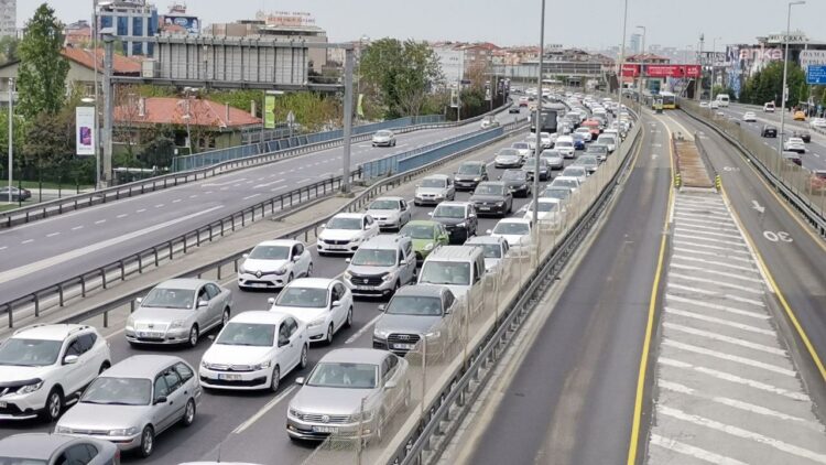 İstanbul’da 84 yolun hız sınırı değişti