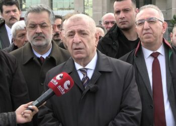 Ümit Özdağ’a “cumhurbaşkanına hakaret” davasında beraat kararı…