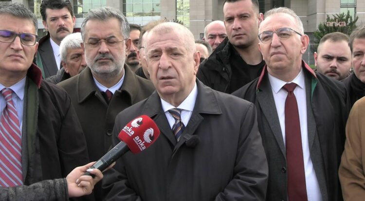Ümit Özdağ’a “cumhurbaşkanına hakaret” davasında beraat kararı…