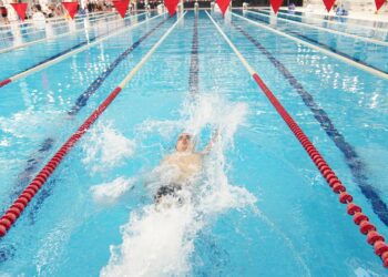 Engelliler kulaçları eşitlik için attı