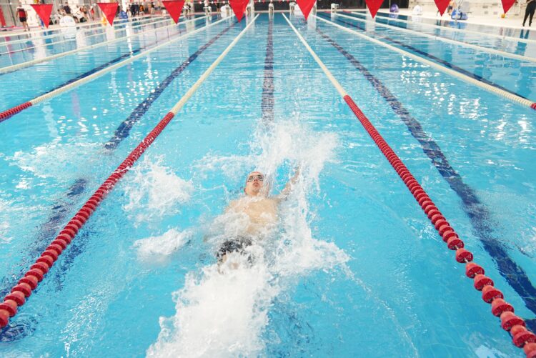 Engelliler kulaçları eşitlik için attı