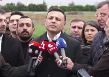 Özgür Çelik: “Beraat kararı beklediğimiz bir dava siyasi saiklerle ertelendi”