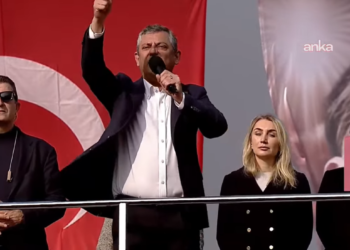 Özgür Özel: “Partide oturmaya değil, Türkiye’nin başına geçmeye geliyoruz”