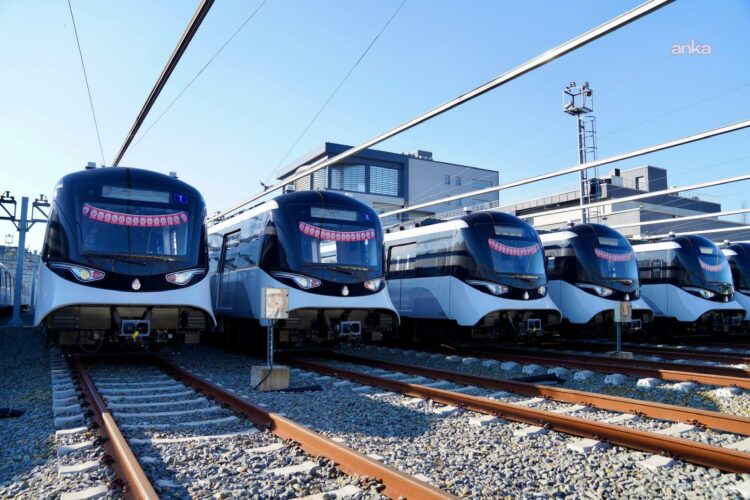 40 yeni metro aracının tanıtım toplantısı gerçekleştirildi…