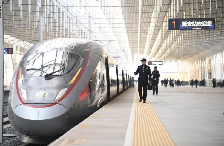 Çin’in yüksek hızlı demiryolu hatlarının uzunluğu 50.000 kilometreyi aştı