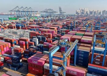 Çin’in dış ticareti ilk 11 ayda yüzde 3,6 arttı