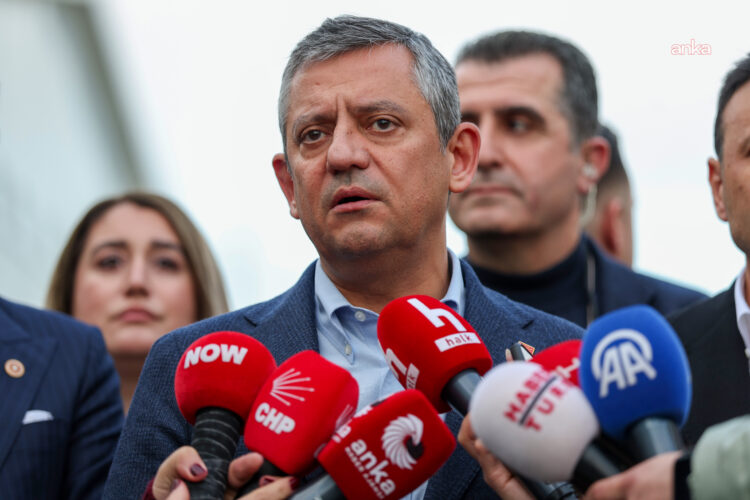 Özgür Özel: “Erdoğan iç cepheyi güçlendirmek istiyorsa içerideki kimseye düşman hukuku uygulamayacak”