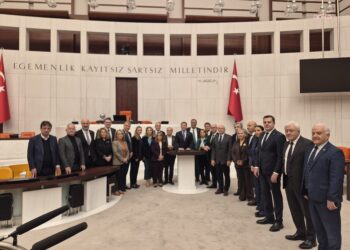 CHP’li Emir: “Emeklilerimize sadaka verir gibi verilecek bin lirayı kabul etmiyoruz”