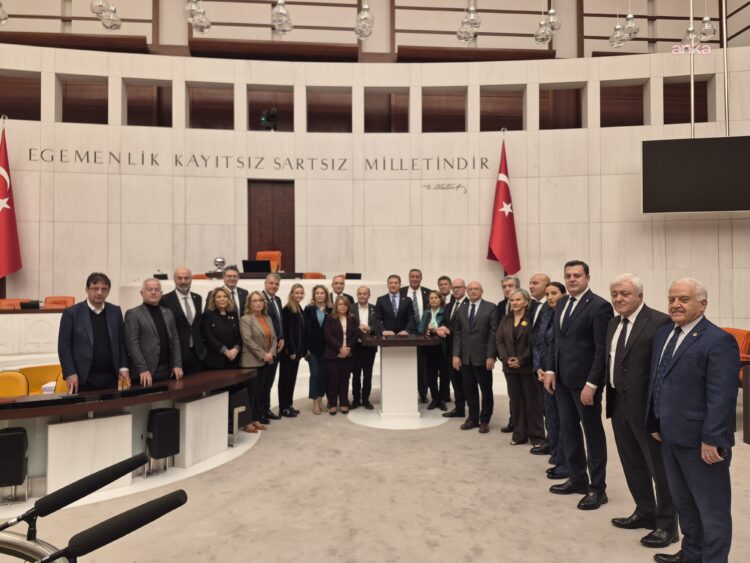 CHP’li Emir: “Emeklilerimize sadaka verir gibi verilecek bin lirayı kabul etmiyoruz”