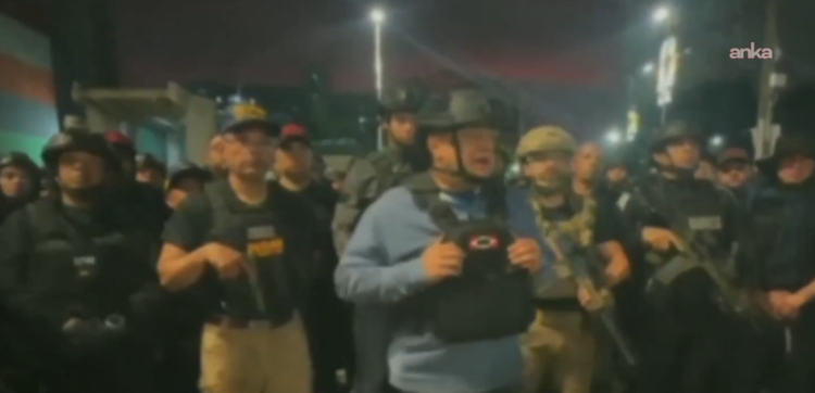 Venezuela İçişleri Bakanı Cabello, halkla sokağa indi