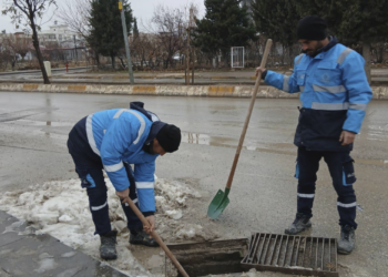 Adıyaman’da yağış mesaisi sürüyor