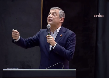 Özgür Özel: “Emeklinin itirazını duymayan kaçsın. Sandığa kadar kovalayacağız sizi”