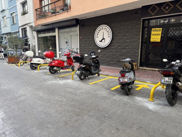 Beyoğlu’nda motosiklet park sorununun çözümü için ilk adım atıldı