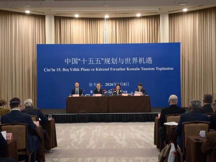 Çin’in 15. Beş Yıllık Planı, Türkiye dahil dünya için yeni kalkınma fırsatları yaratıyor