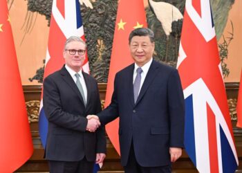 Çin Cumhurbaşkanı Xi, İngiltere Başbakanı Starmer ile görüştü