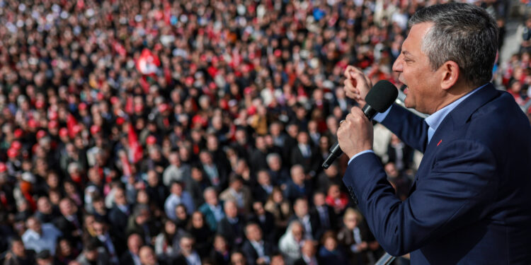 Özgür Özel: ”Erdoğan’dan bir tek erken seçim sandığını istiyoruz”