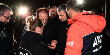 Uşak’ta sel felaketi: 35 iş yerini su bastı