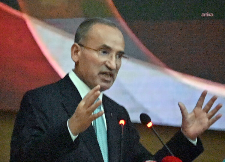 Bozdağ: “Bizim Anayasamız 40 yamalı değil, 223 yamalı bir bohçadır”