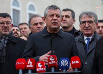 Özgür Özel’den Erdoğan’a: Deprem konutlarından ‘faiz almayacağız’ de ağız dolusu teşekkür edeceğim