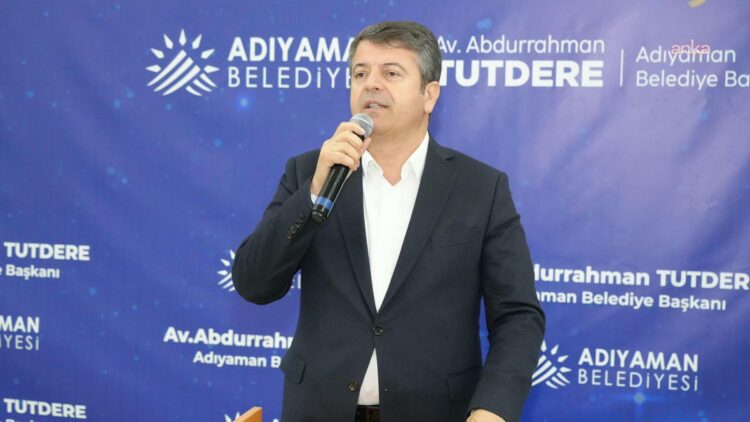 Tutdere, iftarda mesai arkadaşlarıyla bir araya geldi: “Kocaman bir aileyiz”