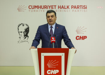 CHP’li Emre: “Bize Anayasa hatırlatması yapanlar, milli iradeye yargı yoluyla kumpas kuranlardır”