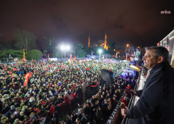 Saraçhane’de 99’uncu buluşma: Bir yıl sonra aynı meydanda “Millet İradesine Sahip Çıktı”