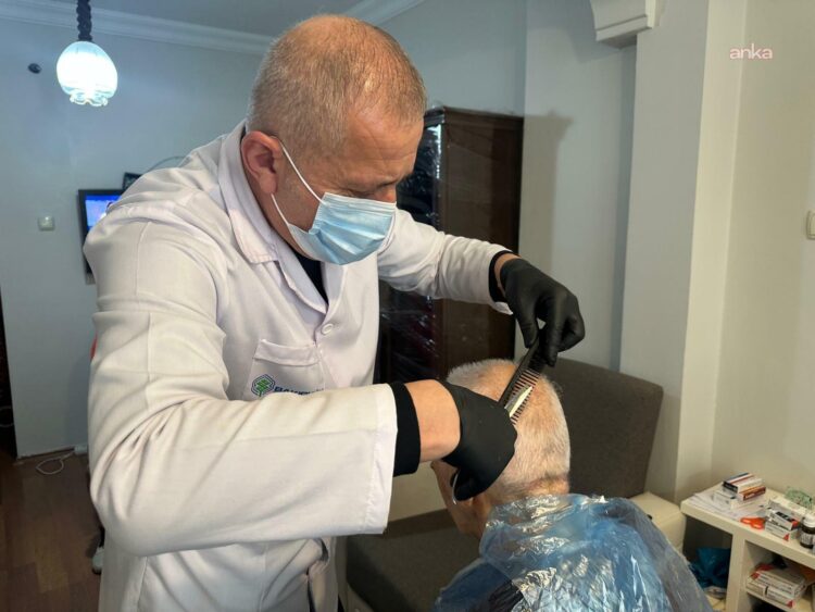 Bakırköy Belediyesi, bayram öncesi evde kuaförlük hizmetini hayata geçirdi