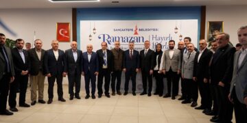 Sancaktepe Belediyesi, ilçe protokolünü iftarda ağırladı