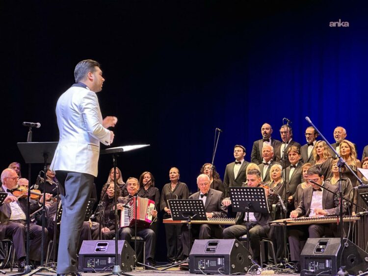 Bakırköy’de Çanakkale ruhu türkülerle yaşatıldı
